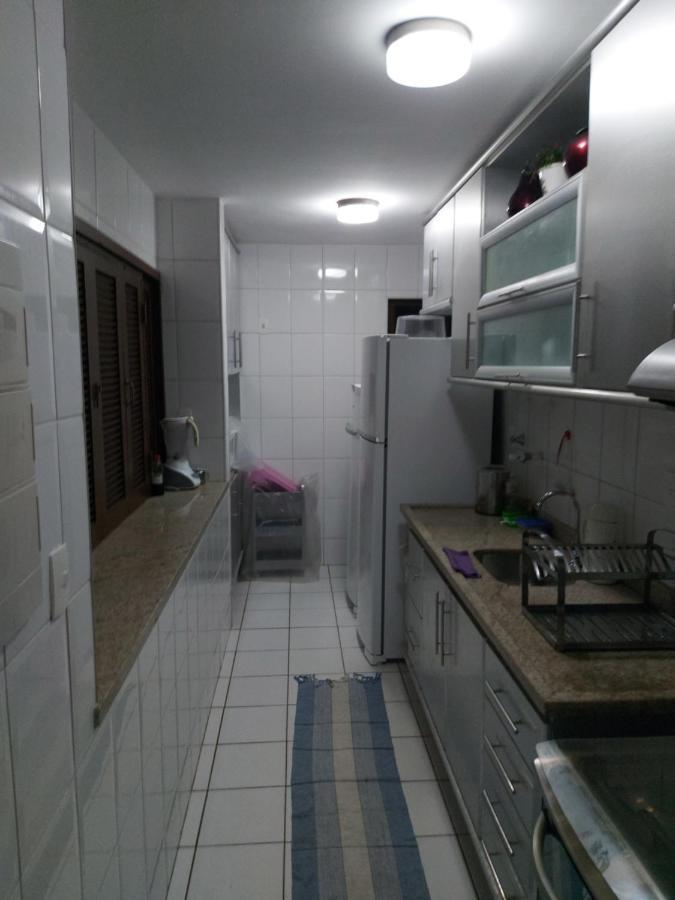 Apartamento Em Guarajuba 200M Da Praia Camaçari Exterior foto